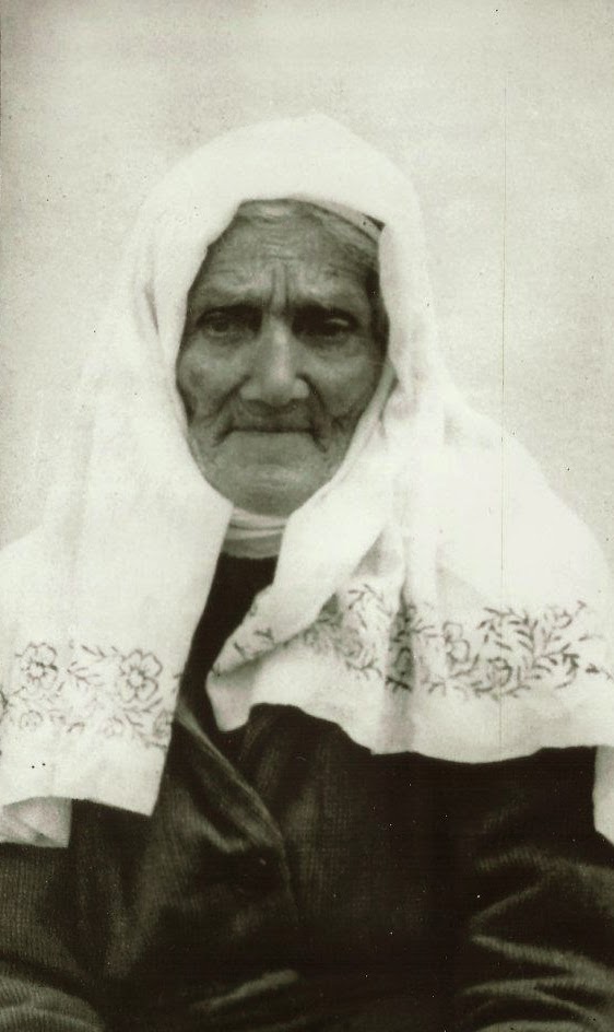 Ad:  NENE HATUN1.jpg
Gsterim: 1976
Boyut:  68.7 KB