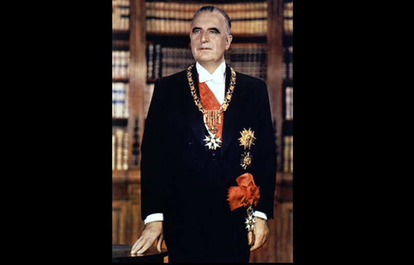 Ad:  Georges Pompidou.jpg
Gsterim: 1034
Boyut:  46.6 KB