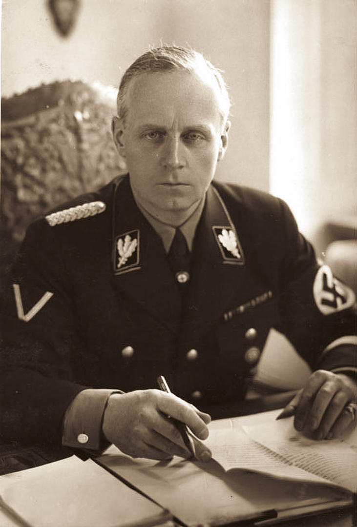 Ad:  Joachim von Ribbentrop2.jpg
Gsterim: 962
Boyut:  72.7 KB
