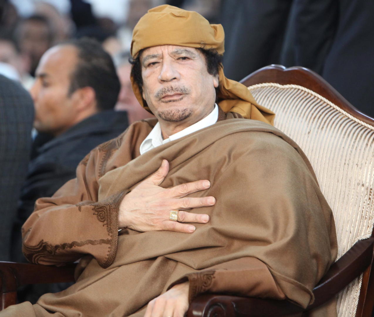 Ad:  Muammer Kaddafi1.jpg
Gsterim: 1369
Boyut:  136.0 KB