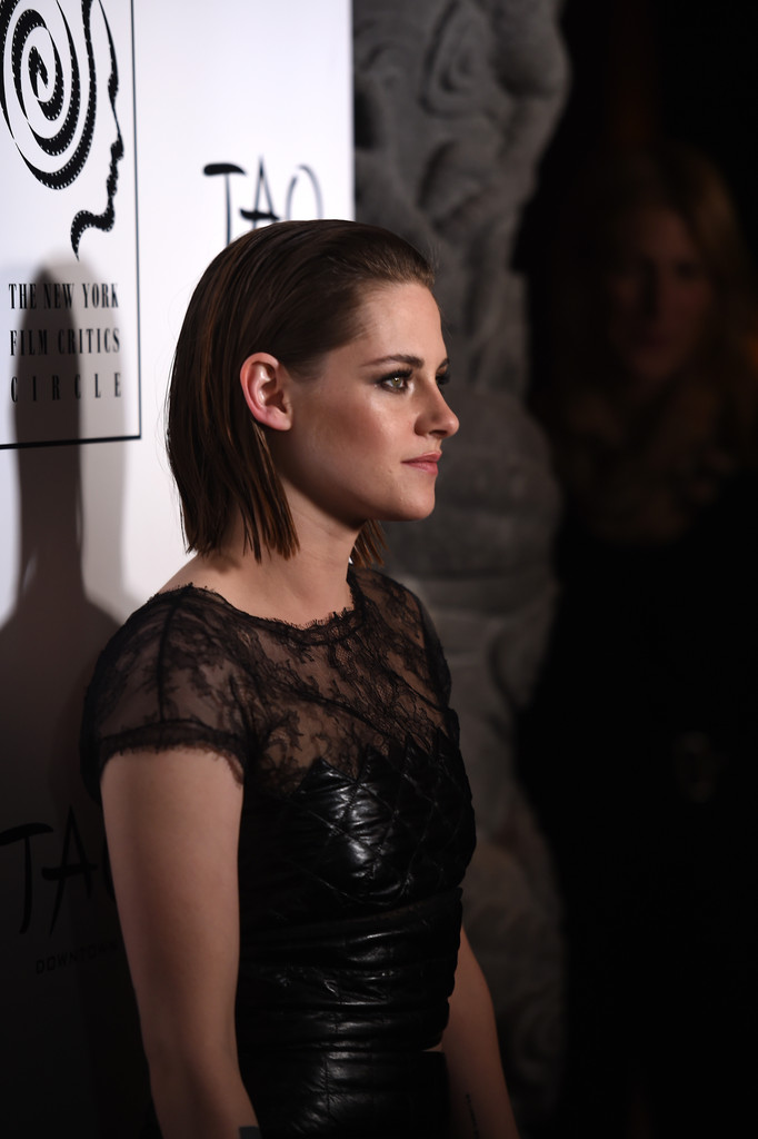 Ad:  Kristen+Stewart+2015+New+York+Film+Critics+J-2ECgHp6lUx.jpg
Gsterim: 261
Boyut:  94.4 KB