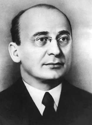Ad: Lavrentiy Beria (Lavrenti Beriya)1.jpg
Gösterim: 2141
Boyut: 10.7 KB
