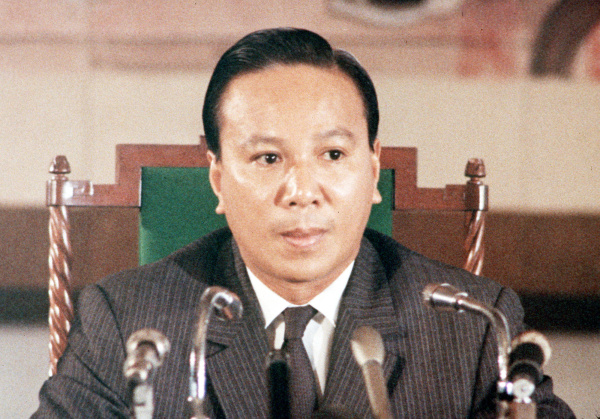 Nguyen Van Thieu Kimdir, Hayatı ve Resimleri