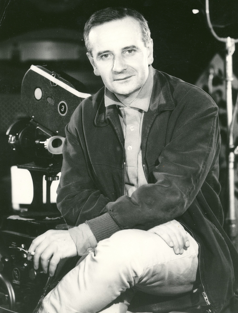 Ad: Lindsay Anderson.jpg
Gösterim: 477
Boyut: 332.5 KB