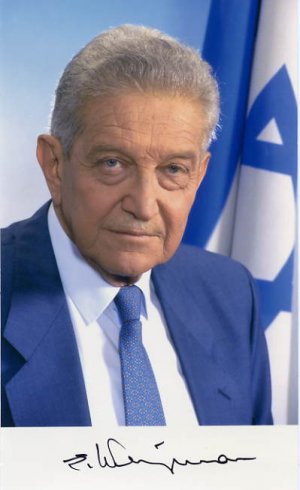 Ad: Ezer Weizman.jpg
Gösterim: 337
Boyut: 24.7 KB