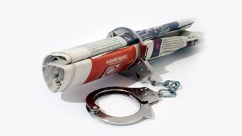 Ad: Basın Özgürlüğü1.jpg
Gösterim: 4409
Boyut: 8.9 KB