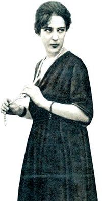 Ad:  fikriye4.jpg
Gsterim: 7215
Boyut:  15.4 KB