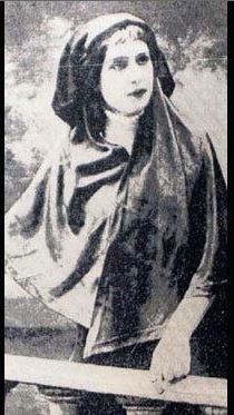 Ad:  fikriye1.jpg
Gsterim: 4251
Boyut:  29.6 KB