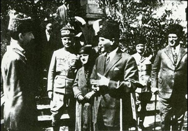 Ad: ata7.JPG
Gösterim: 2051
Boyut: 69.5 KB