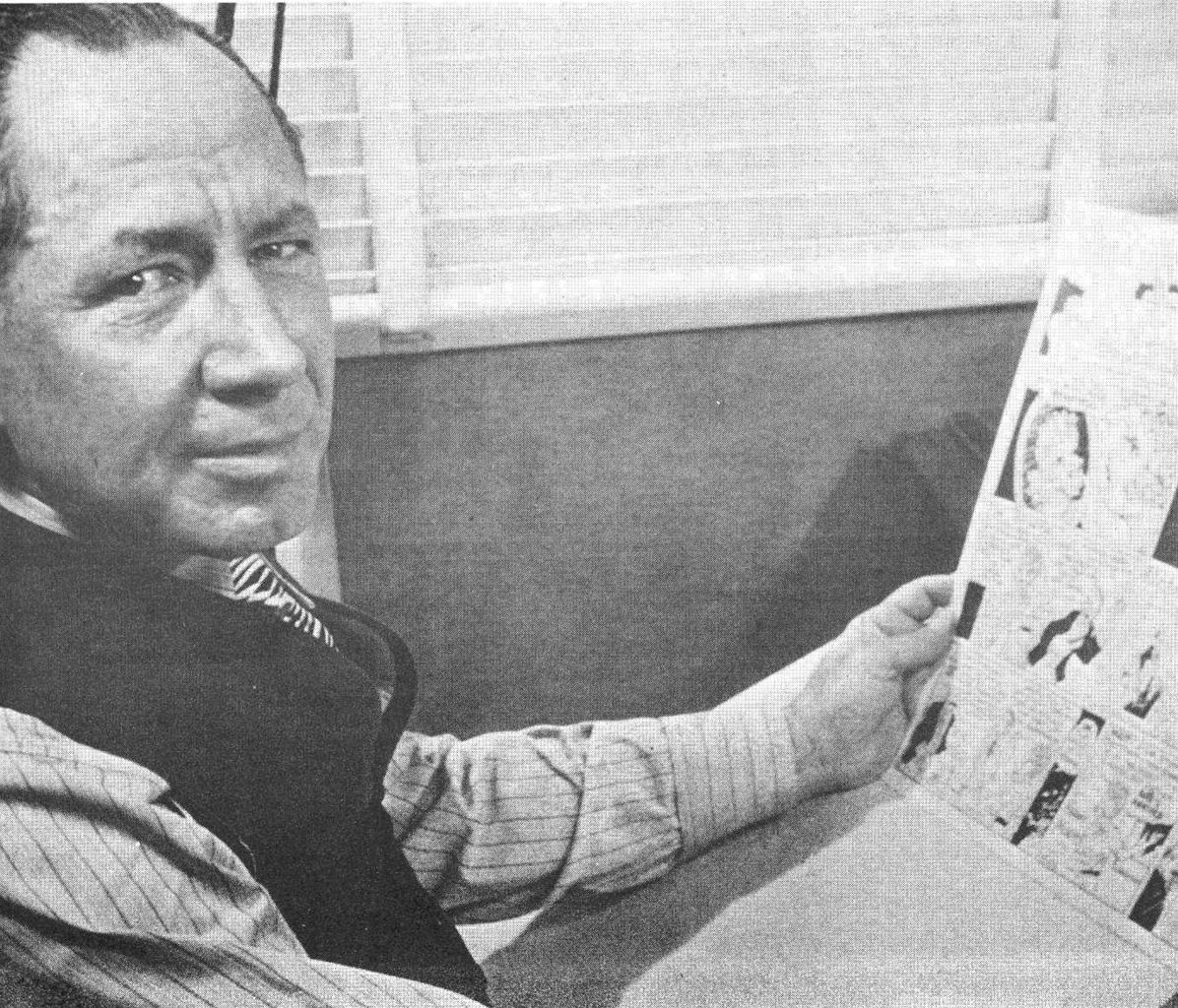 Ad:  1196px-James_Edward_Murphy.jpg
Gsterim: 709
Boyut:  330.2 KB