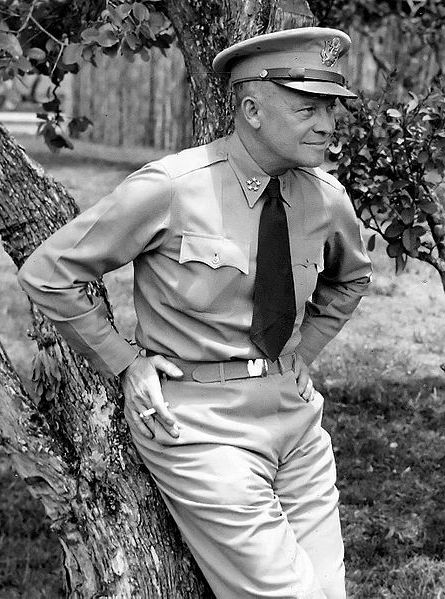 Ad:  445px-Dwight_D._Eisenhower_as_General_of_the_Army_crop.jpg
Gsterim: 3084
Boyut:  76.6 KB