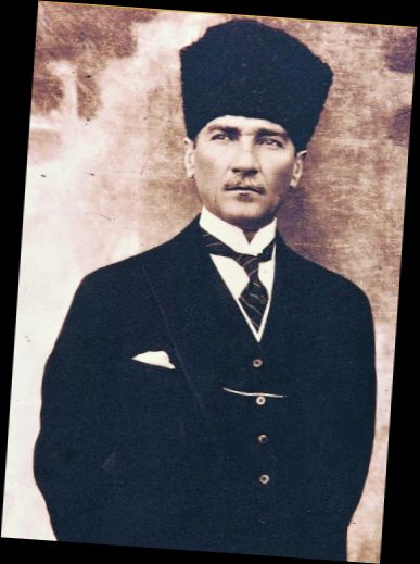 Ad:  Mustafa Kemal ATATRK.jpg
Gsterim: 1590
Boyut:  30.1 KB