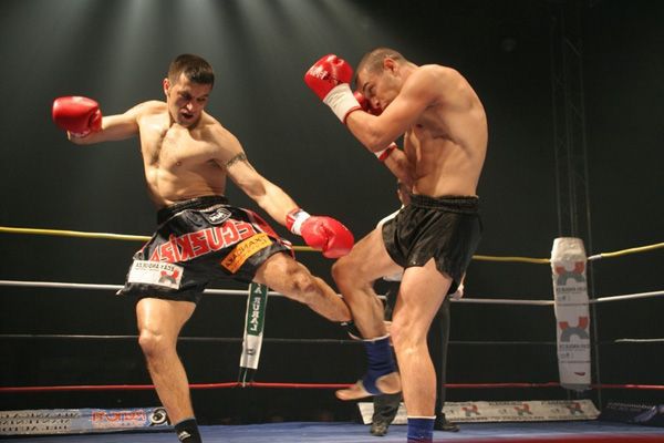 Ad:  Kick Boks-4.jpg
Gsterim: 4021
Boyut:  34.2 KB