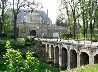 Ad: arras_citadel.jpg
Gösterim: 212
Boyut: 26.9 KB