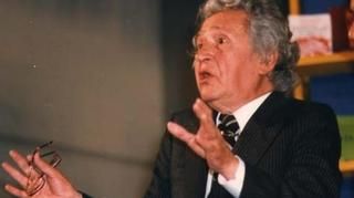 Ad:  Arreola.jpg
Gsterim: 328
Boyut:  7.7 KB