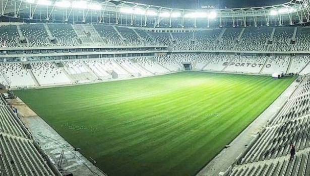 Ad:  Beikta Vodafone Arena Stad-3.jpg
Gsterim: 3348
Boyut:  77.6 KB