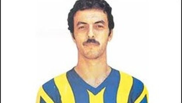 Ad:  Erol Togay.jpg
Gsterim: 561
Boyut:  15.3 KB