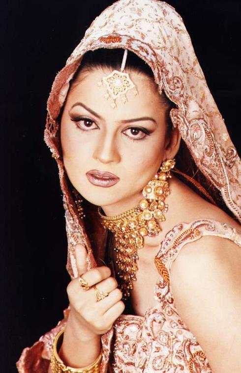 Ad:  bride.jpg
Gsterim: 765
Boyut:  61.0 KB