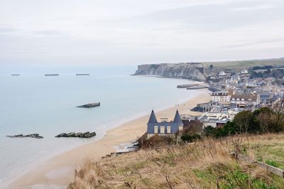 Ad: 1024px-Arromanches-les-Bains_port_artificiel_Mulberry.jpg
Gösterim: 338
Boyut: 17.9 KB