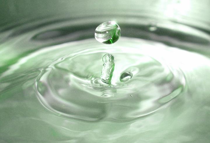 Ad:  goutte4.jpg
Gsterim: 247
Boyut:  32.1 KB