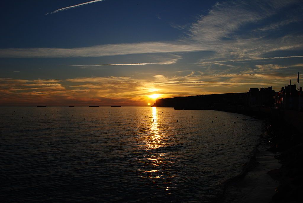 Ad:  Coucher_de_soleil_a_aromanche_(normandie).jpg
Gsterim: 265
Boyut:  82.2 KB