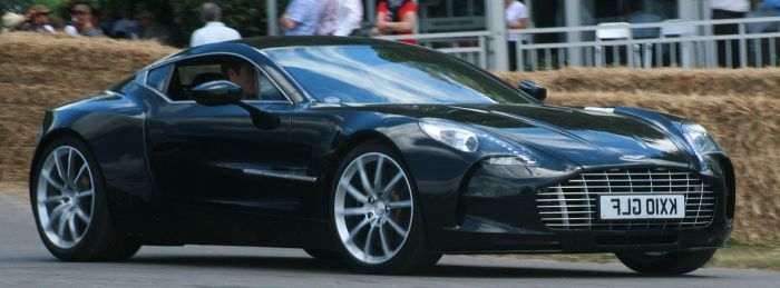Ad:  Aston Martin One-77.jpg
Gsterim: 427
Boyut:  36.3 KB