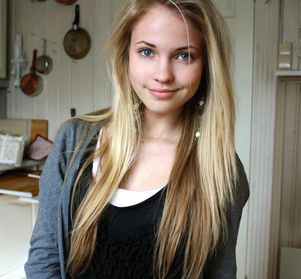 Ad: Emilie-Marie-Nereng5.jpg
Gösterim: 2823
Boyut: 55.5 KB