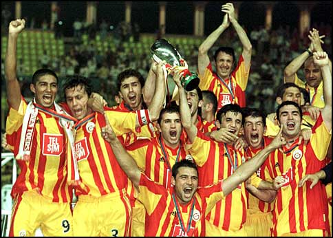 Ad:  galatasaray.jpg
Gsterim: 557
Boyut:  40.2 KB