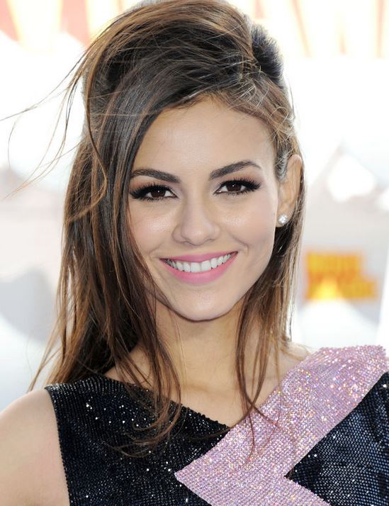 Ad:  Victoria-Justice.jpg
Gsterim: 663
Boyut:  81.0 KB