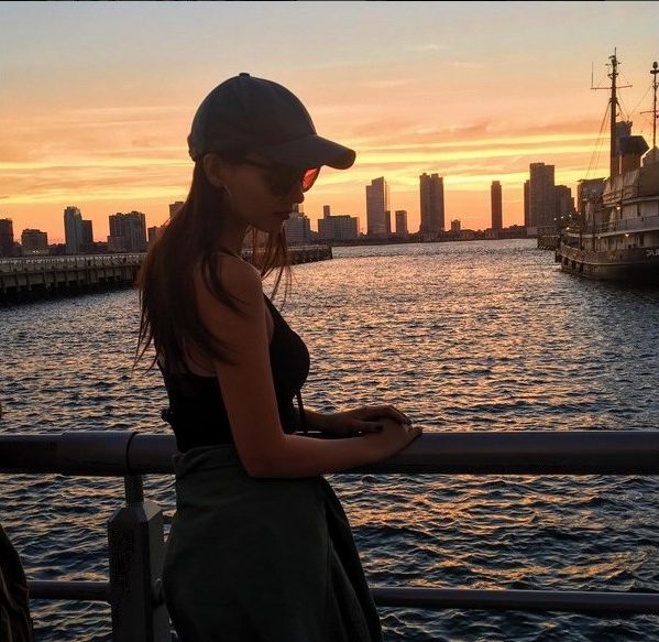 Ad:  victoria.jpg
Gsterim: 603
Boyut:  74.0 KB