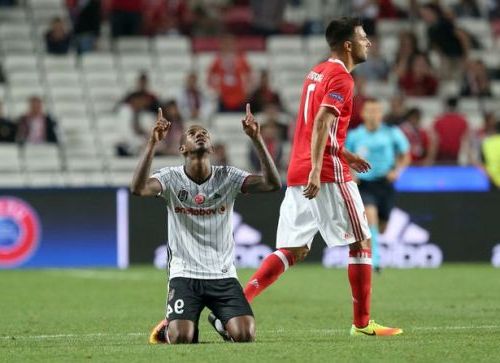 Ad:  Anderson Talisca gol sevinci.jpg
Gsterim: 1059
Boyut:  31.6 KB