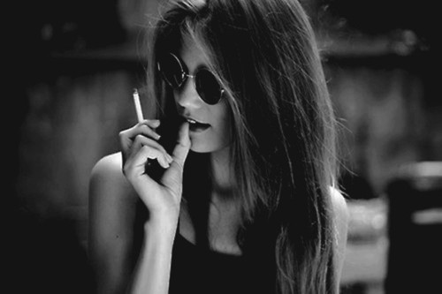 Ad:  art-black-amp-white-cigarette-glasses-Favim.com-533429_large.jpg
Gsterim: 2519
Boyut:  24.0 KB