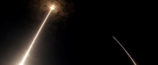 Ad:  spacex-uzaya-gonderecegi-4-bin-425-uyduyla-internet-saglayacak,hjJxGduvWEOYMzh97je4FQ.jpg
Gsterim: 273
Boyut:  10.5 KB