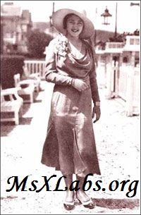 Ad: Naşide Saffet.jpg
Gösterim: 482
Boyut: 27.9 KB