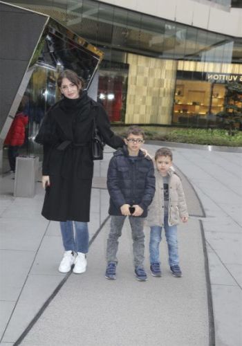 Ad: Emina Sandal.jpg
Gösterim: 719
Boyut: 30.0 KB