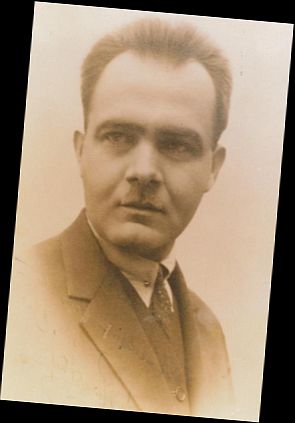 Ad:  Nafi Atuf Kansu.jpg
Gsterim: 527
Boyut:  14.2 KB