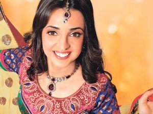 Ad:  Sanaya-Irani-Kendisi-ve-E%C5%9Fi-4-300x225.jpg
Gsterim: 1373
Boyut:  17.6 KB