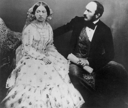 Ad: I. Victoria ve albert prince.jpg
Gösterim: 7118
Boyut: 31.2 KB