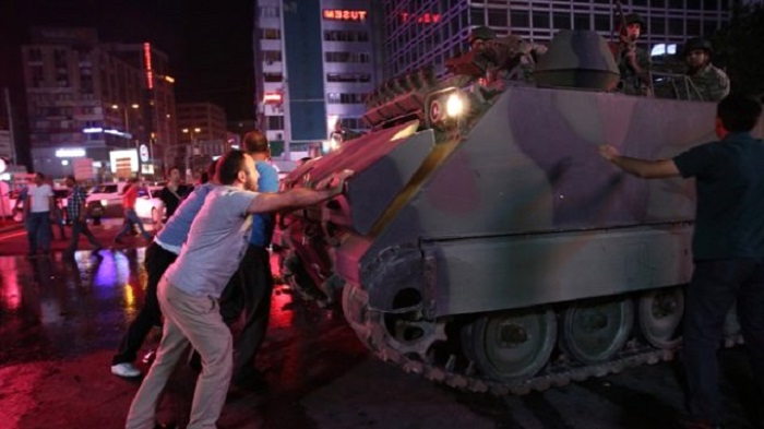 Ad: 15-temmuz-sehitleri-kayseri-de-anilacak-8850560_x_1693_o.jpg
Gösterim: 1399
Boyut: 74.3 KB