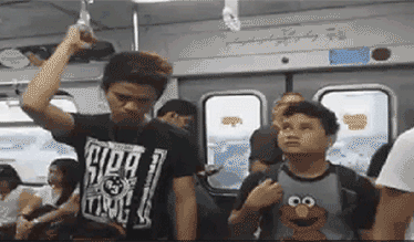 Ad:  tumblr_nbj6h83JvY1splnuso1_400.gif
Gsterim: 515
Boyut:  1.99 MB