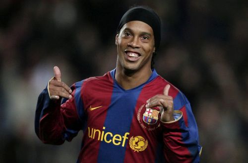 Ad:  Ronaldinho1.jpg
Gsterim: 755
Boyut:  33.9 KB
