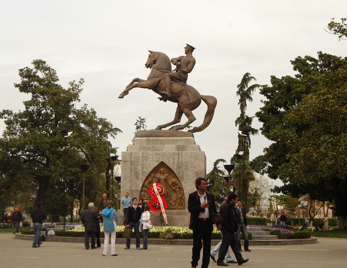 Ad: anıt.JPG
Gösterim: 296
Boyut: 77.9 KB