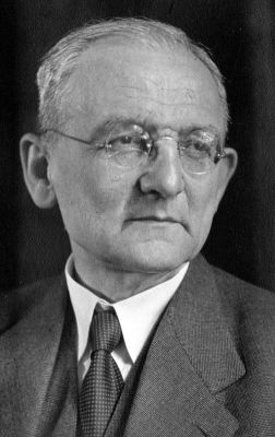 Ad:  gerhard ritter.JPG
Gsterim: 428
Boyut:  25.7 KB