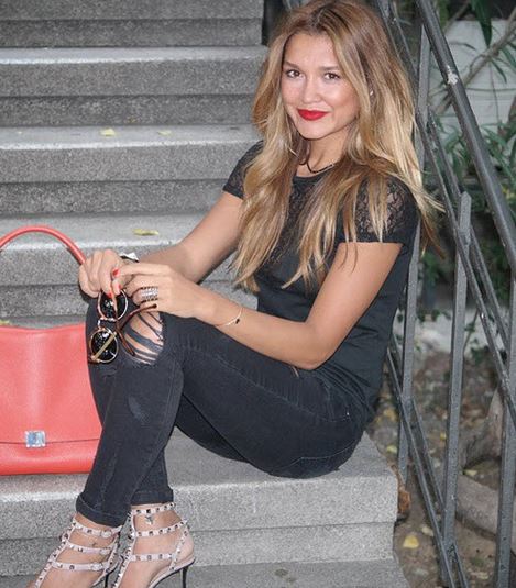 Ad:  esra7.JPG
Gsterim: 1804
Boyut:  61.4 KB