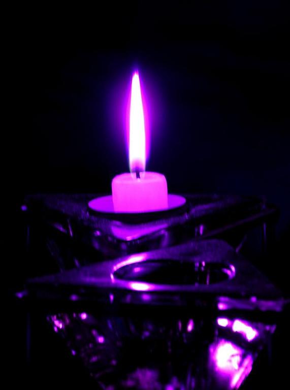 Ad:  candley1.jpg
Gsterim: 1967
Boyut:  22.0 KB