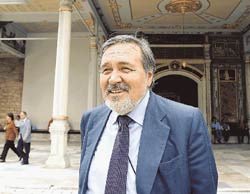 Ad: ilberOrtayli.jpg
Gösterim: 352
Boyut: 10.6 KB