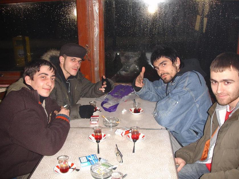 K.B   Mozz   Sitem   Hakim